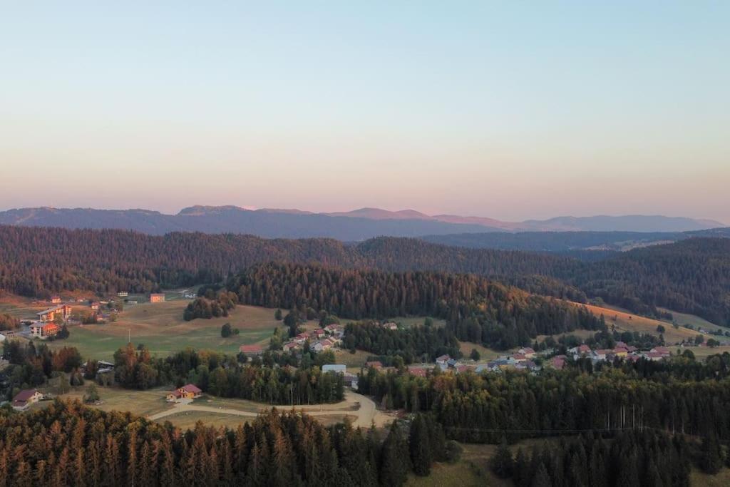 Chic & Champetre Au Coeur Du Haut-Jura ラムラ エクステリア 写真